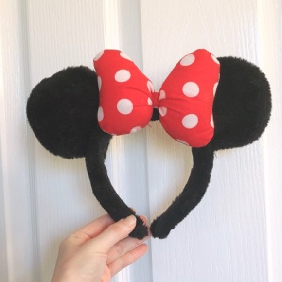 Disney Mickey Mouse Ears - Picture 2 of 3